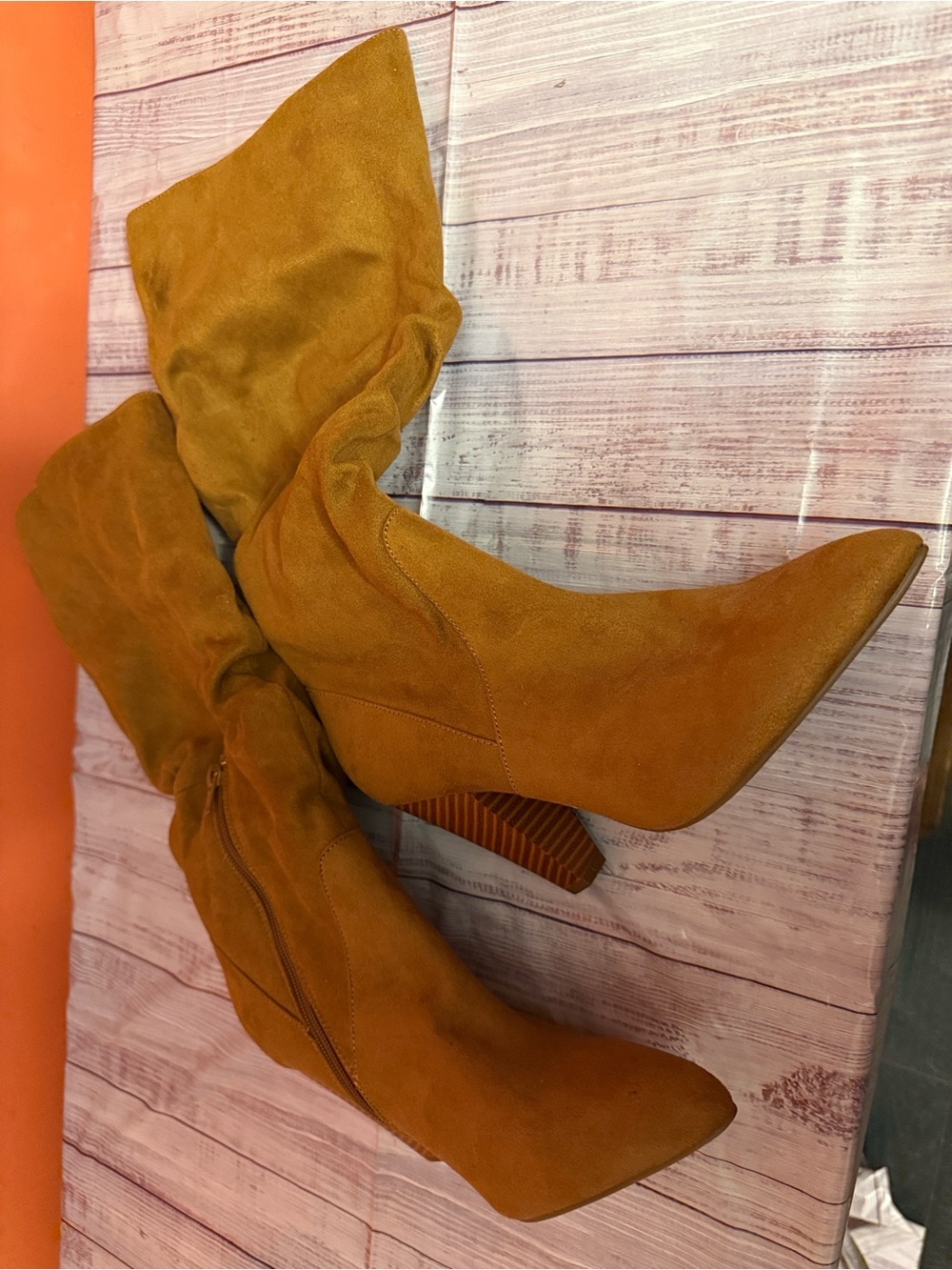 Women’s Suede Slouchy Pointed-Toe Mid-Heel Boots in Mustard New Without Box - Picture 3 of 7